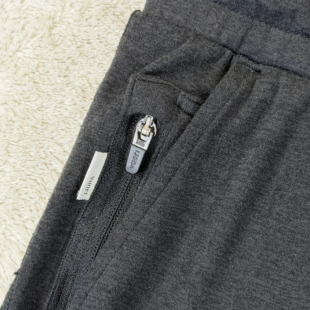 Vuori Mens Ponto Short Black Heather Athletic Lounge GYM Shorts Size L V344